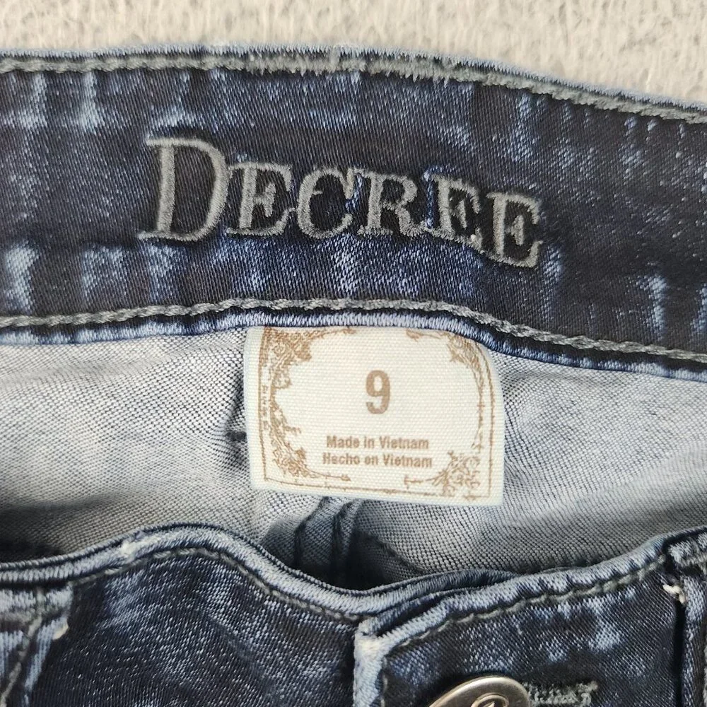 Decree sometimes clothing